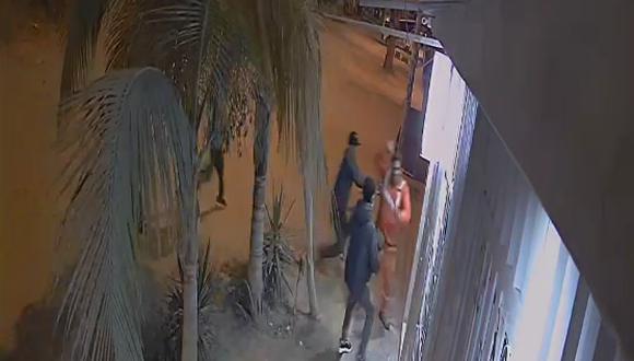 Cuatro sujetos asaltan a obrero cuando llegaba de viaje a Piura