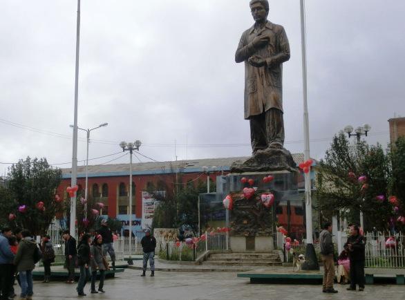 Con concurso de piropos celebran Dia de San Valentin