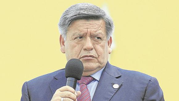 César Acuña califica como una “vergüenza” destitución de los fiscales Vela y Pérez 