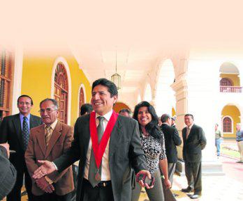 En segunda vuelta eligen a presidente de la Corte