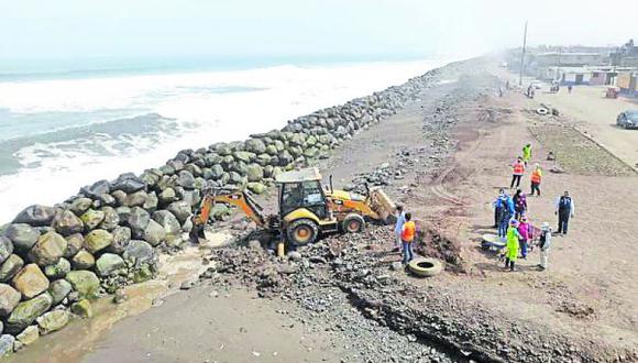 Biólogo Carlos Bocanegra indica que es la única manera de poder controlar este problema que afecta a nuestras playas.