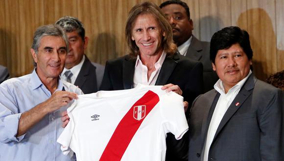 Comando técnico de la selección peruana pide se le realice prueba de descarte de coronavidus a Edwin Oviedo. (Foto: AFP)