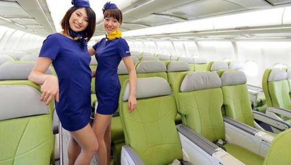 Acusan a aerolínea japonesa de tratar a sus empleadas como una mercancía