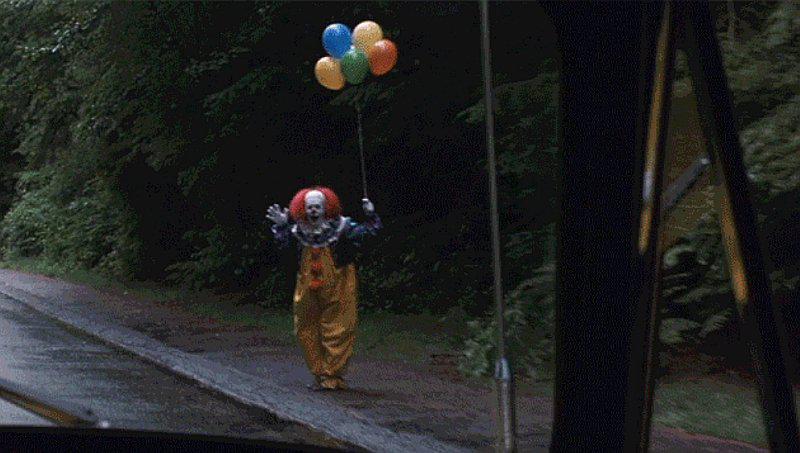 ​¡Aterrador! 'Payaso' siembra pánico en vecindario de Carolina del Sur