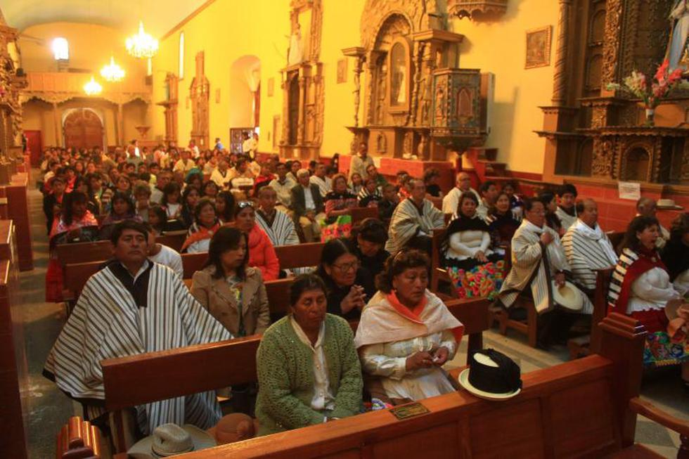 Mar de santiagueros en distrito de Sicaya (FOTOS) 