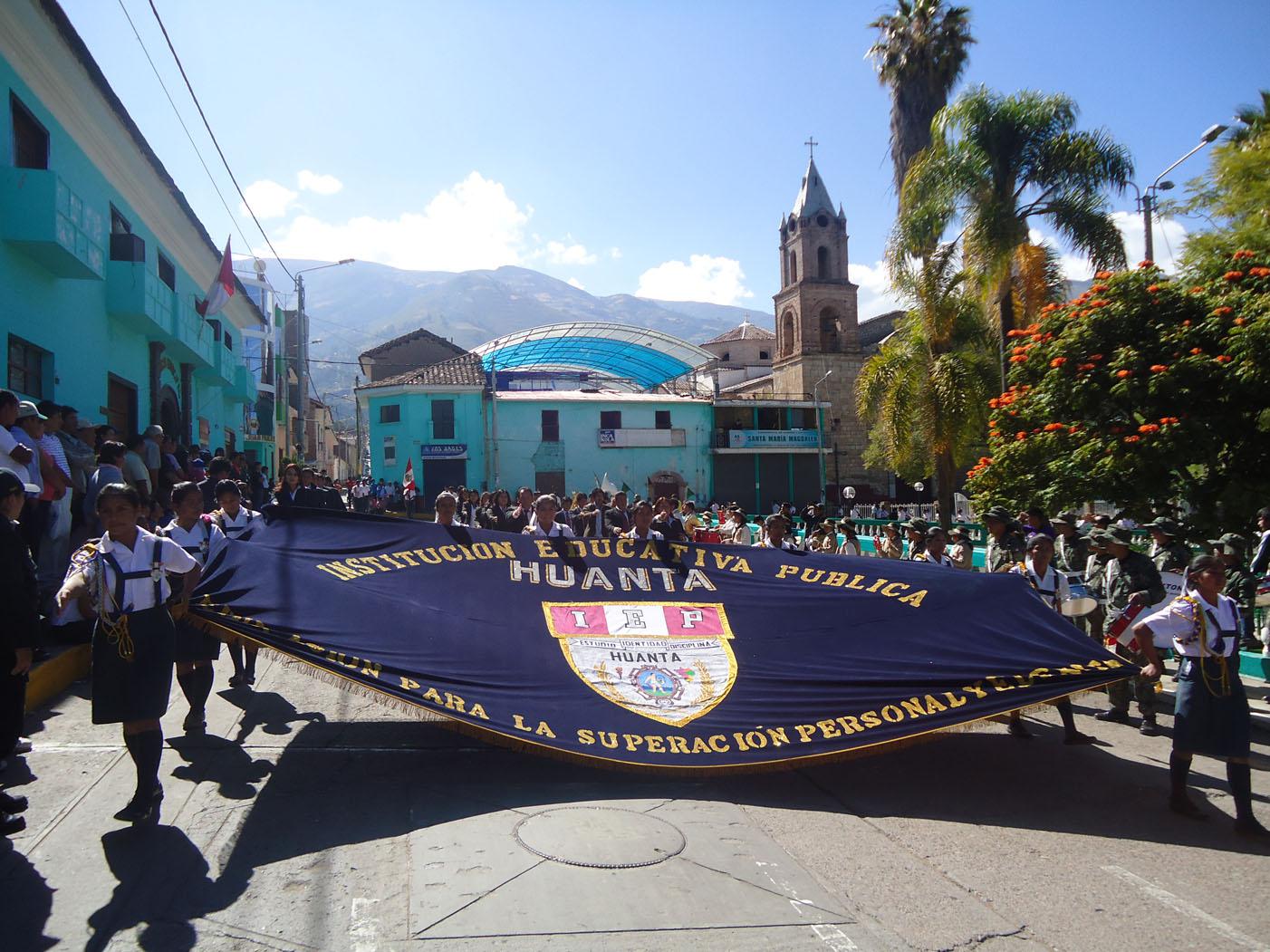 Huanta: institución educativa más antigua en semana jubilar
