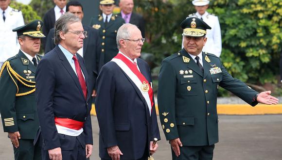 PPK emplazó al Poder Judicial a terminar los juicios a policías y militares