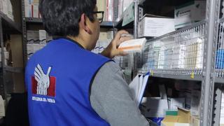 Defensoría del Pueblo encuentra medicinas vencidas en farmacia de centro de salud de Rosario (VIDEO)