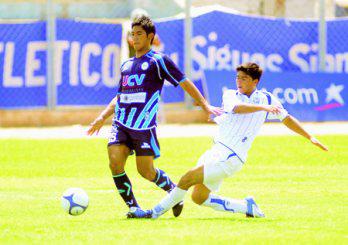Poetas suman de a tres en el horno