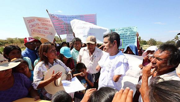 Luis Galarreta escuchó demandas de afectados de Niño Costero que aún no son atendidos