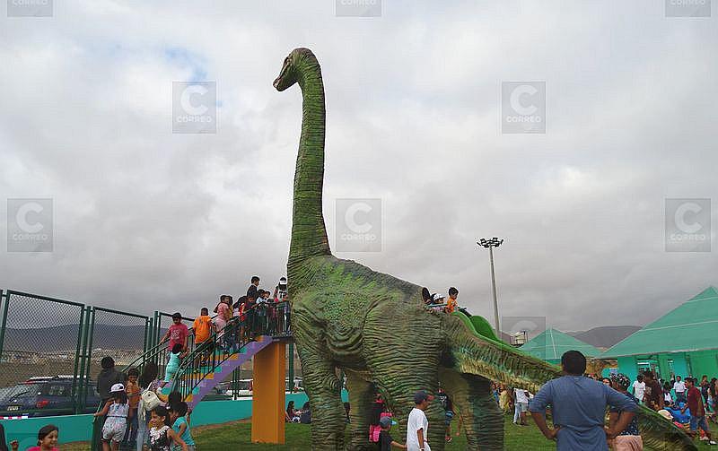 Parque de los dinosaurios en Mollendo se construyó en terreno de Beneficencia