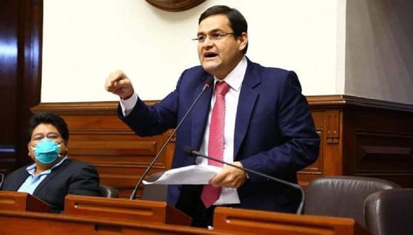 El congresista Jorge Pérez Flores aseguró que la denuncia en su contra es una "distracción" de la prensa mediática. (Foto: Congreso)