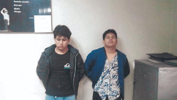 Hermanos son detenidos al ser acusados de robar moderno celular