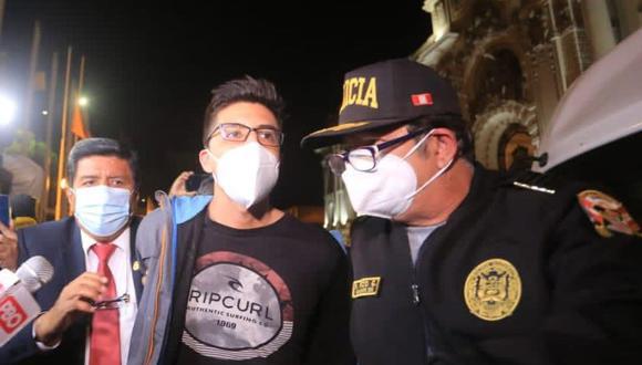 Carlos Ezeta, quien agredió al congresista Ricardo Burga, fue puesto en libertad. (Foto: César Von Bancels/GEC)