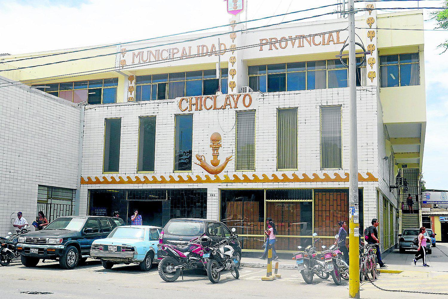 Renuncian gerentes de Administración y Presupuesto de MPCh