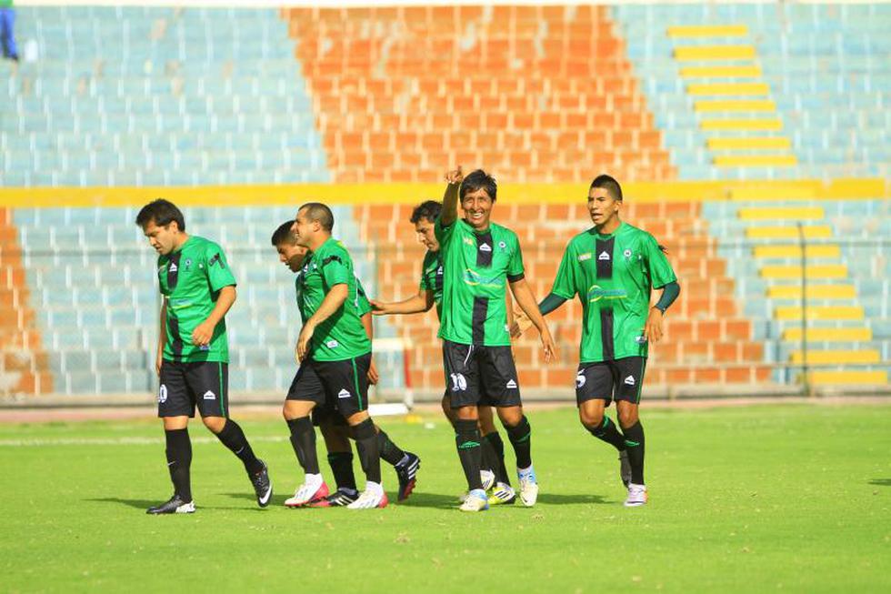 Huracán aplasta por 8 a 0 a Mariscal Nieto de Ilo