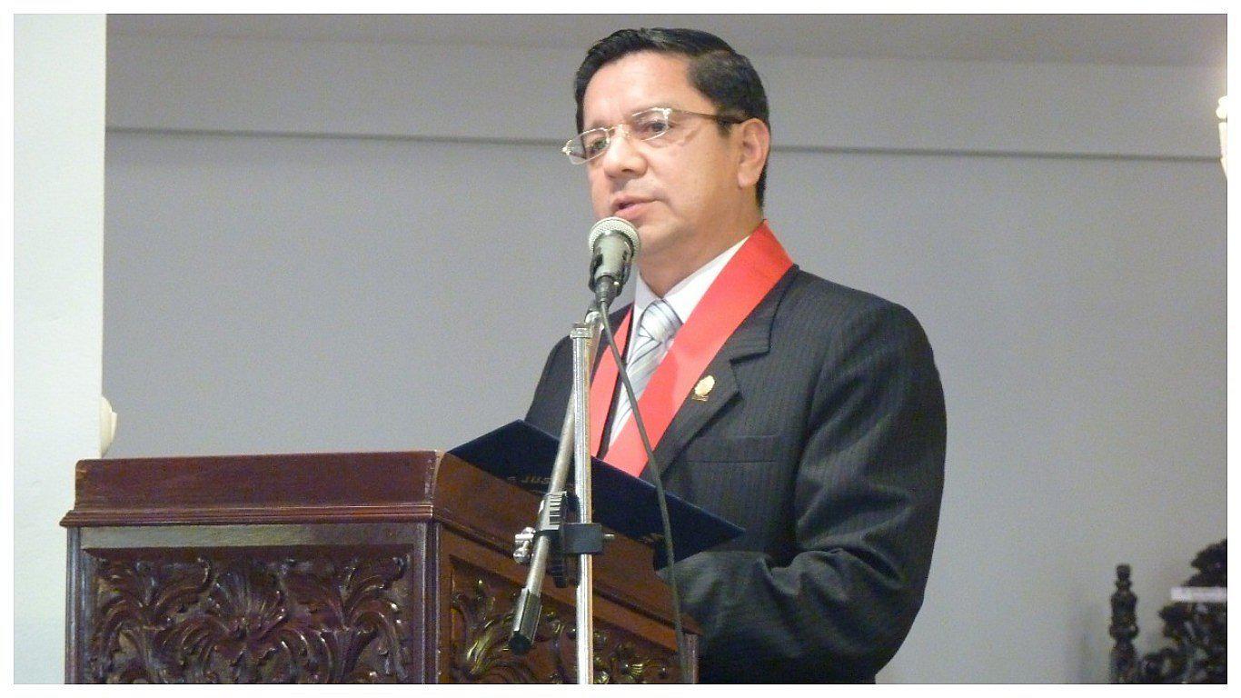Magistrado Carlos Silva asume presidencia de JEE