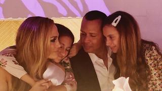 Jennifer Lopez revela qué vestido le heredará a la hija de Alex Rodríguez