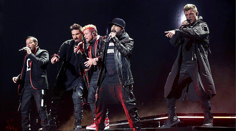 Backstreet Boys relanza en versión acústica el tema "I want it that way"