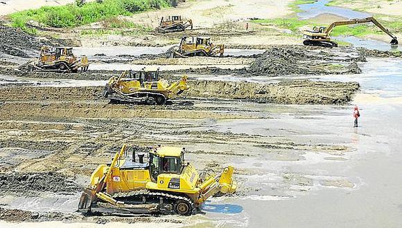 El Colegio de Ingenieros, la UNP y UDEP piden aplazar la descolmatación del río Piura