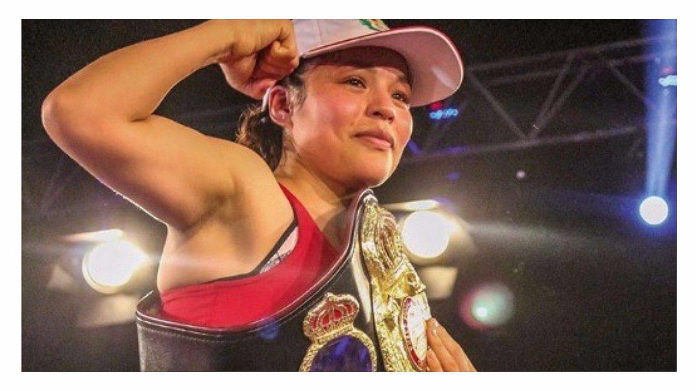 Linda Lecca retiene por quinta vez su título mundial de box 