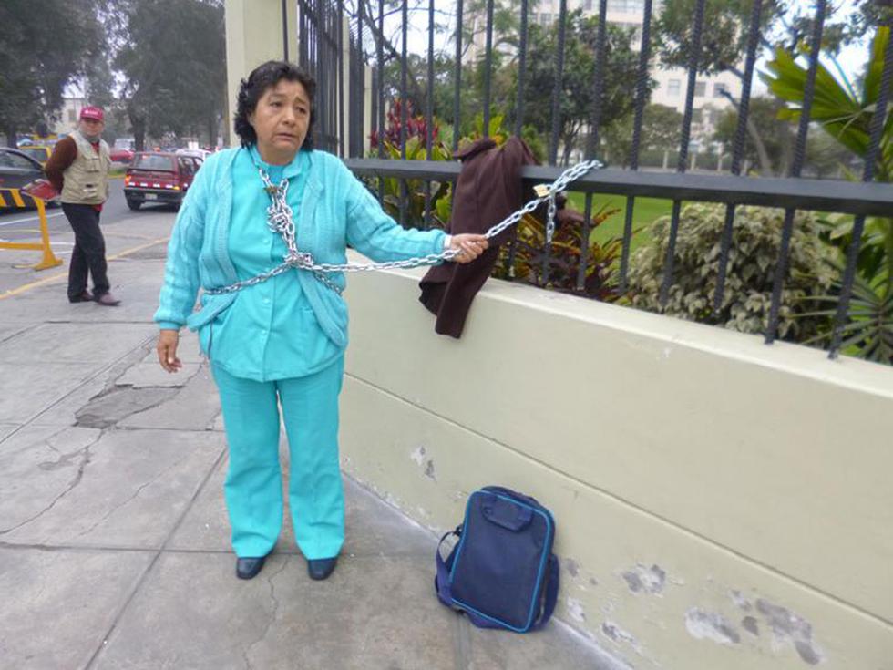 Enfermeras en huelga denuncia agresión policial (FOTOS) 