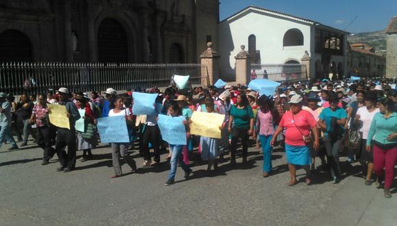 ​Ayacucho: Padres exigen al Gobierno Regional reiniciar las clases en las escuelas públicas