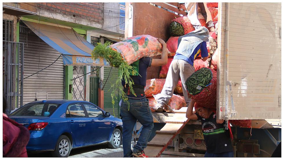 ​Ejemplares padres celebraron su día trabajando por su familia (FOTOS)
