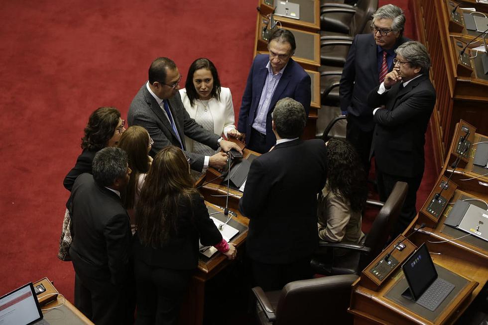 ​Las reacciones de los congresistas tras disolución del Parlamento (FOTOS)