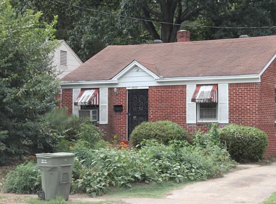 Estados Unidos: Encarcelan a mujer por no cortar el césped