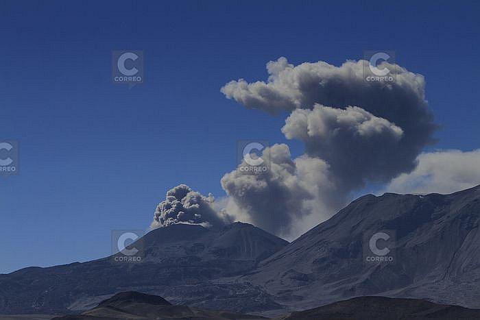 ​El volcán Sabancaya presenta 46 explosiones al día