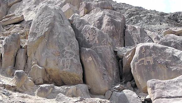 Sorprenden los petroglifos y grabados en Huancor, Chincha