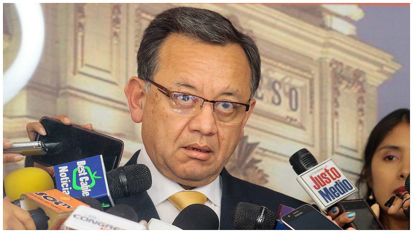 Edgar Alarcón tuvo dos hijos con funcionaria que obtuvo sospechosa liquidación