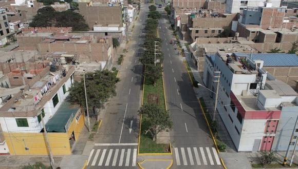 Más de 200 familias de urbanización Villa El Contador y El Prisma se benefician con nuevos asfaltado, sardineles y áreas verdes.