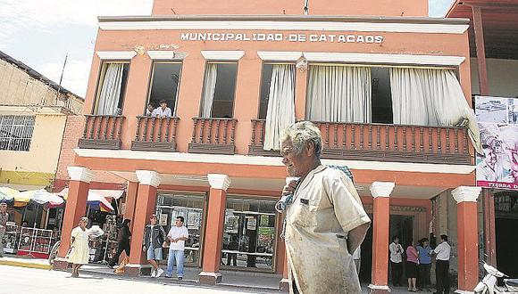 Piura: Embargo de cuentas a la municipalidad de Catacaos deja sin pago a trabajadores