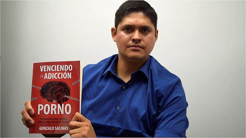 Peruano que fue adicto a las películas para adultos publicó libro para vencer esta "epidemia silenciosa"
