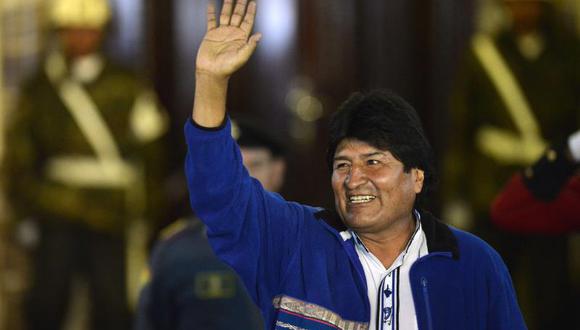Evo Morales dedica triunfo a Hugo Chávez y Fidel Castro