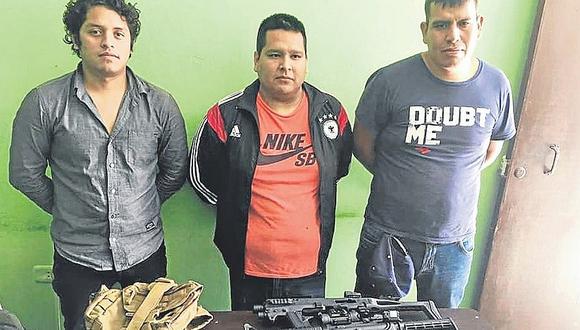 Tres paseaban por el centro de Chimbote con armas y municiones  