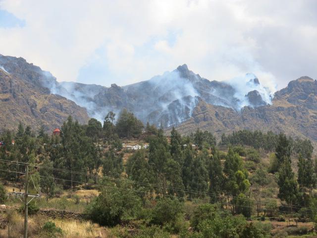 Cusco: incendio forestal cerca al Santuario del Señor de Huanca