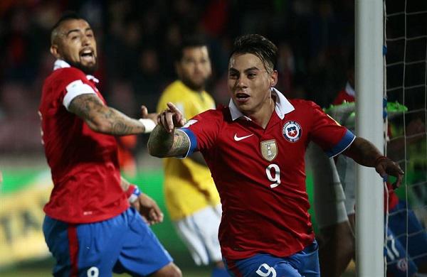 ​Eliminatorias: Chile obtuvo sus tres primeros puntos tras vencer a Brasil por 2-0