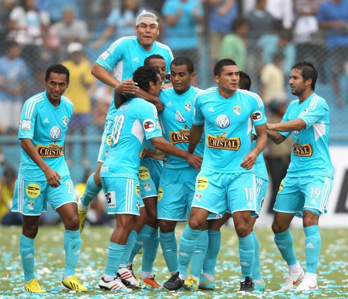 Sporting Cristal parte a Paraguay con la mente puesta en ganar al Libertad