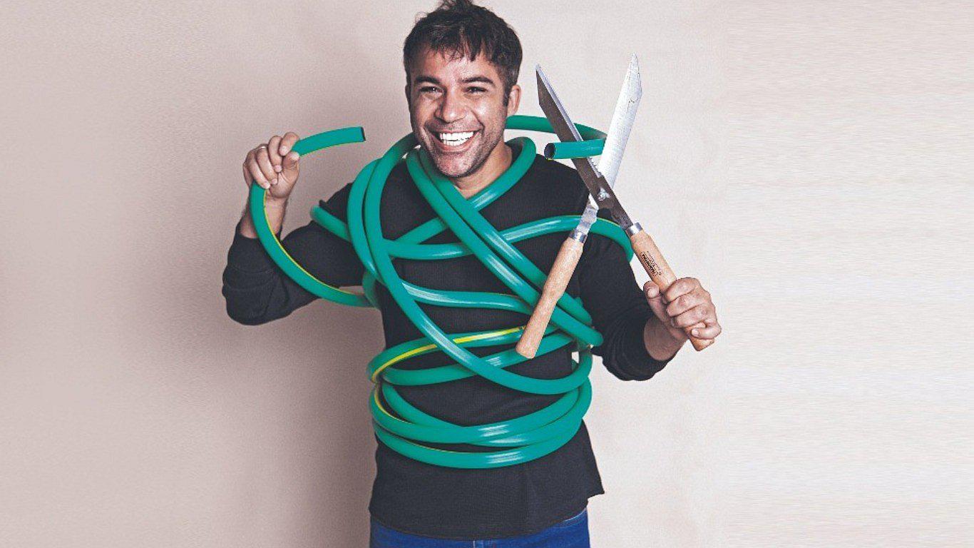 Renzo Schuller: “La televisión está para entretener, para educar está el colegio”