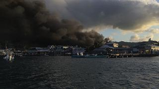 Incendio en isla de Honduras deja miles de familias afectadas (VIDEO)