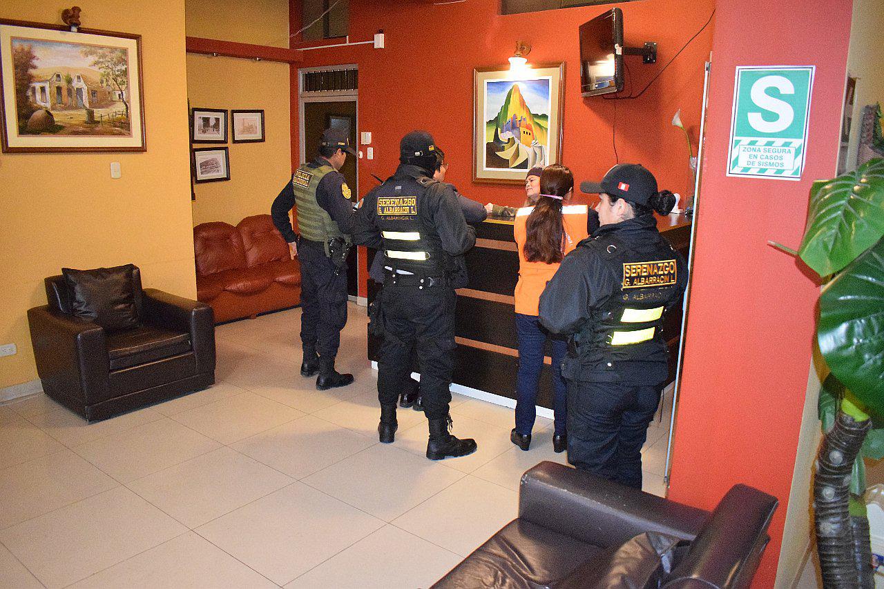 Encuentran a una menor con un varón adulto en hospedaje de Albarracín