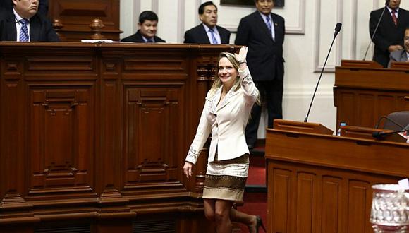 ​Luciana León es elegida como tercera vicepresidenta del Congreso 