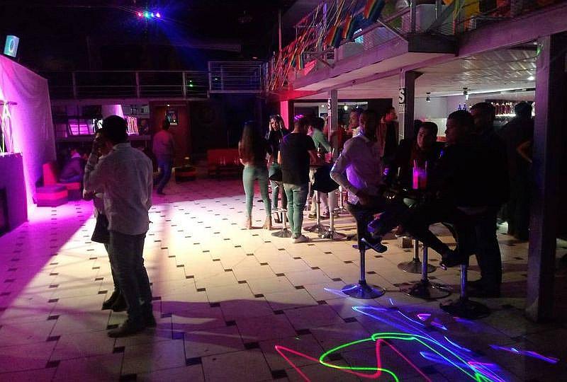 ​Cerraron discotecas en Av. Dolores, pero volvieron a atender en menos de 24 horas