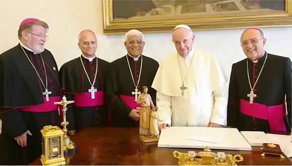 Papa Francisco recibió a Monseñor Miguel Cabrejos 