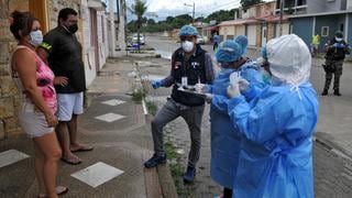 Familias tienen que esperar más de 20 días en Guayaquil para saber sobre un pariente fallecido por coronavirus