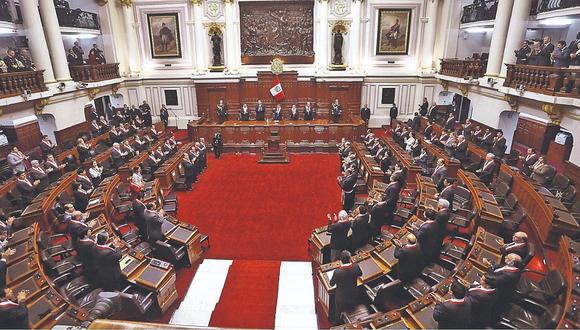 Congreso aprobó nacionalizar a hijos de peruanos nacidos en el extranjero