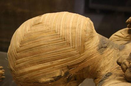 Descubren dos momias egipcias falsas en los Museos Vaticanos